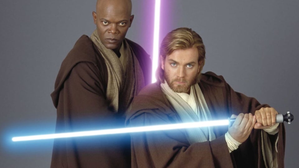 Světelné meče mají ve Star Wars různé barvy. Fialový ale má jen Samuel L. Jackson...